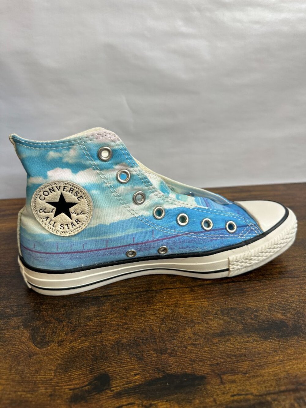 Converse Chuck Taylor All Star High Top Sky Cloud Print Blue Womens 7 551007C - Picture 1 of 16
